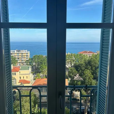 Apartment Vaste 2 Pieces Raffine Vue Centre Menton